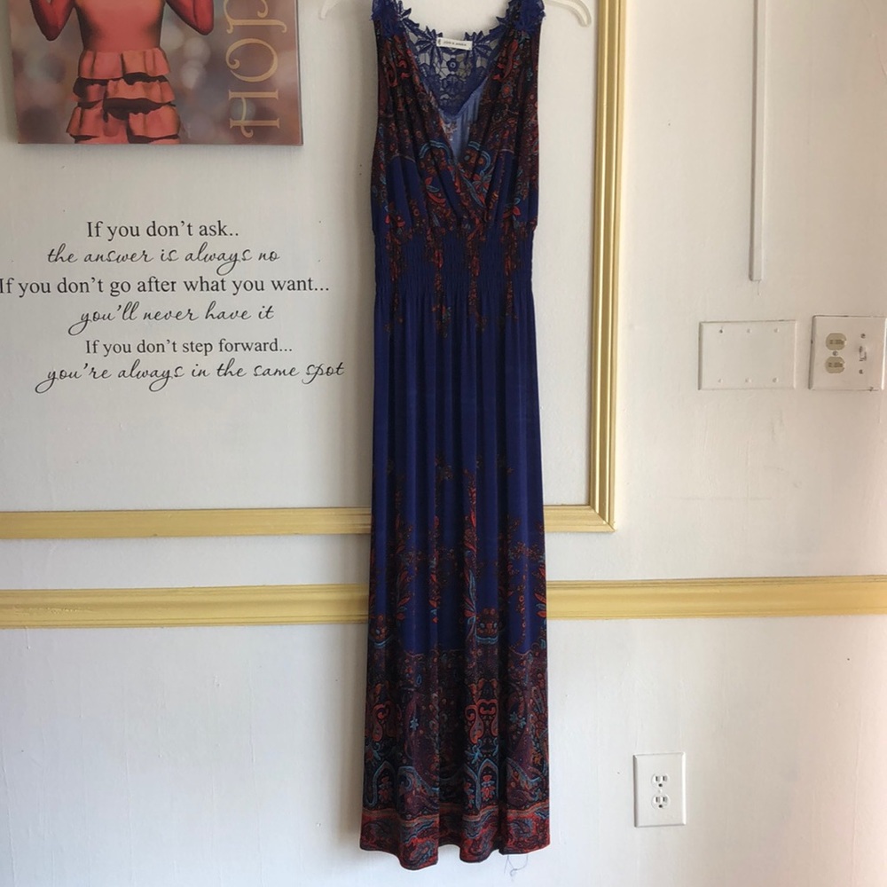 Maxi dress